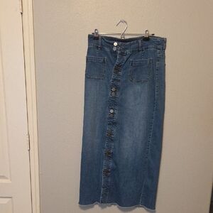 Soho Denim Button-Front Maxi Skirt in Blue no slits